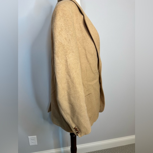 Size 40 tan Camel Hair collared blazer by Linden Clothes Lineberry’s sport coat - Picture 4 of 10